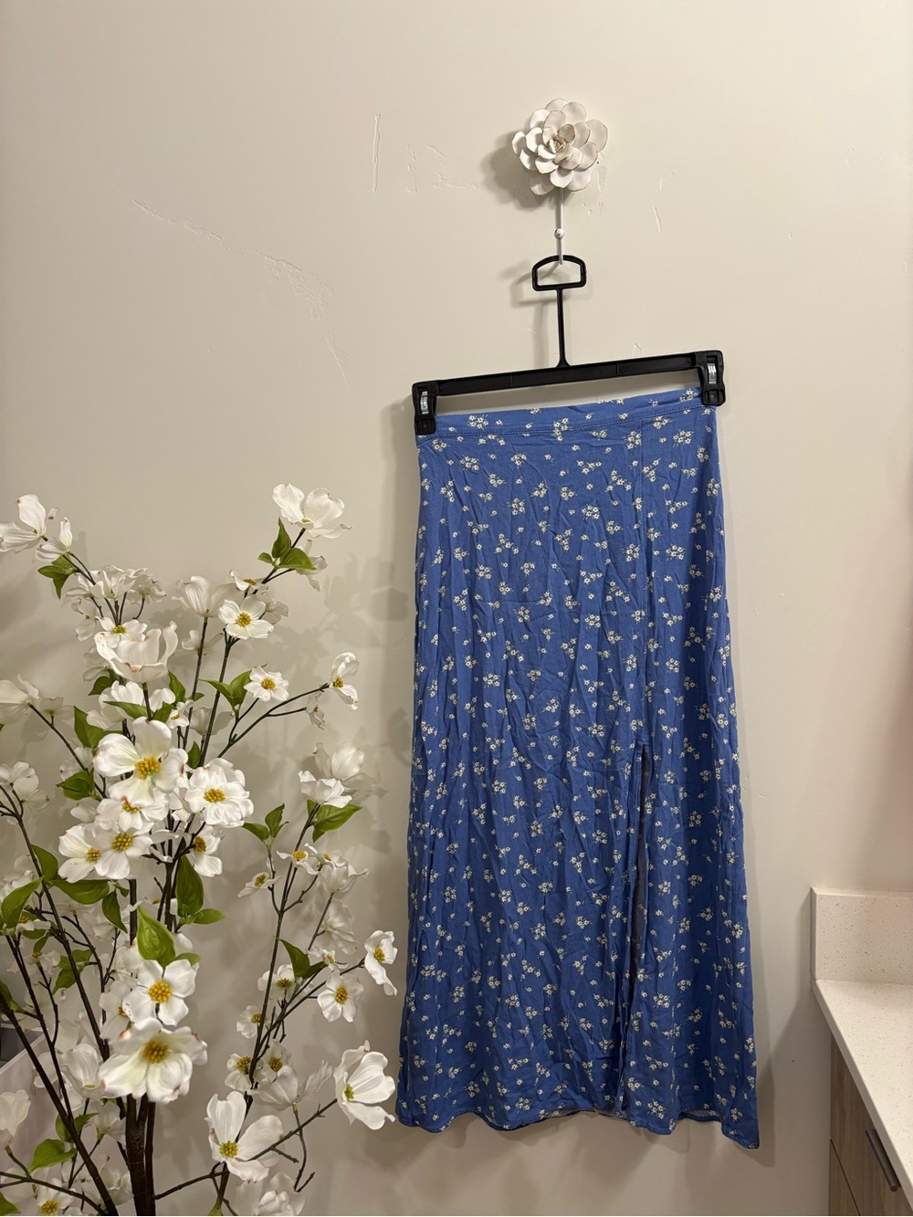 American Eagle Outfitters Blue Floral Maxi Skirt